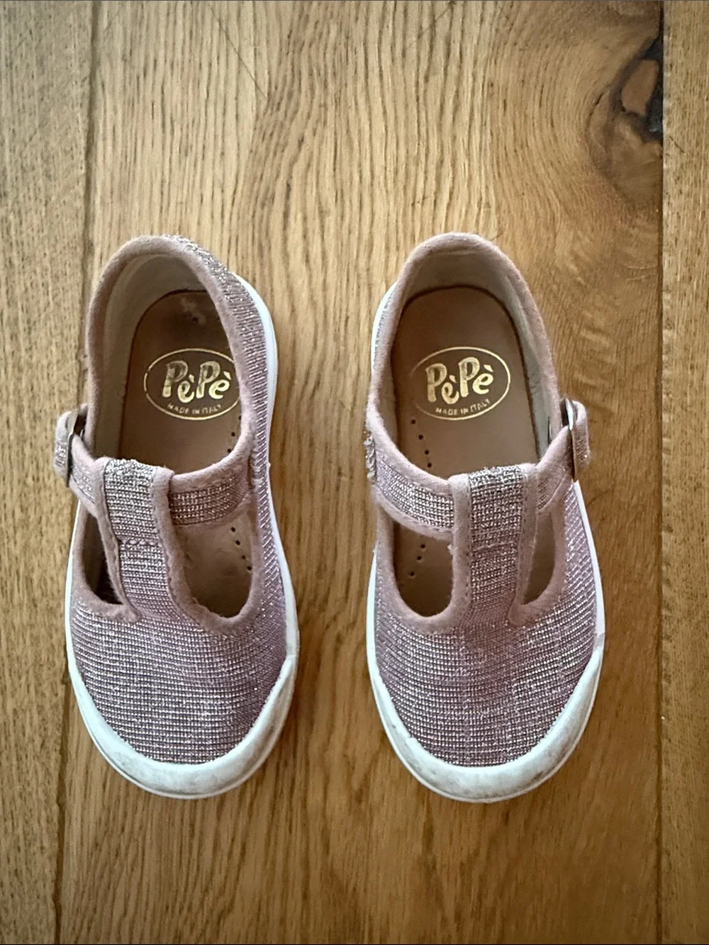 Pèpè Girls Pink sparkle T-Strap Canvas Sneakers sz 24